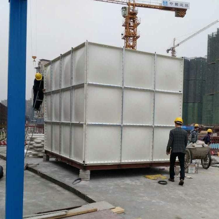 玻璃鋼水箱的廣泛應用及特點介紹